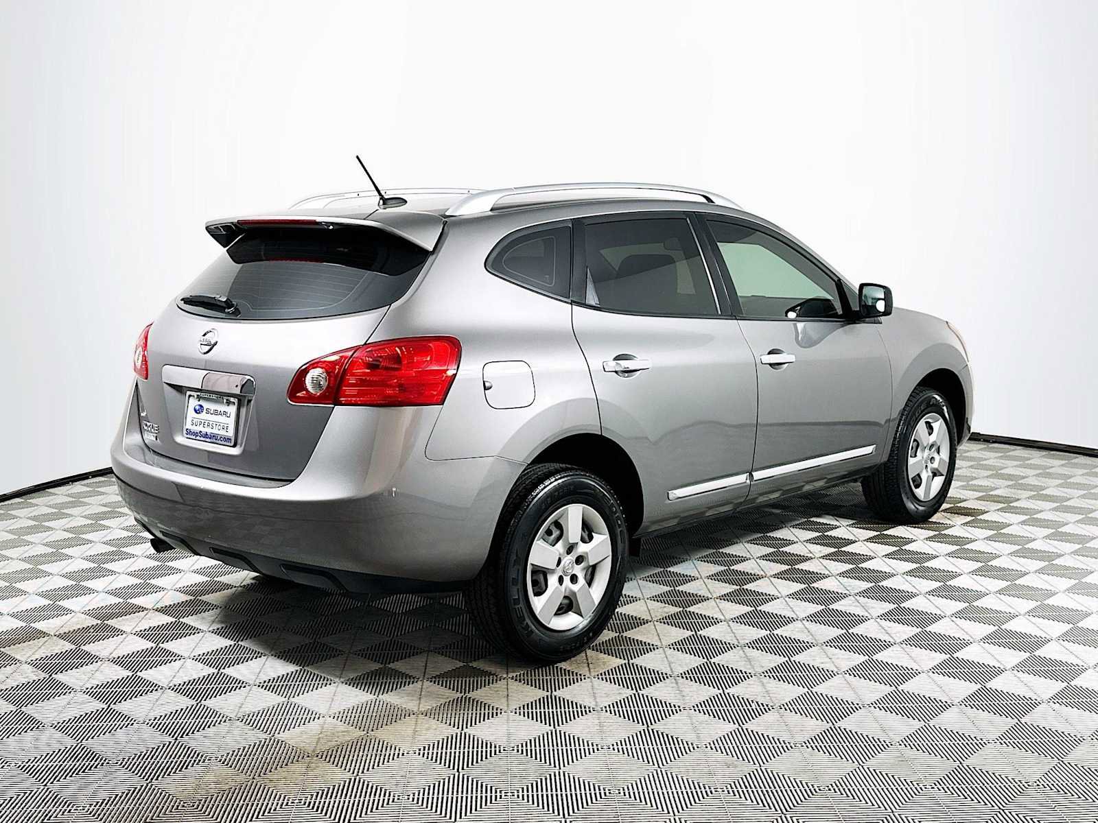 Used 2015 Nissan Rogue S w/ Convenience Package FWD image 7