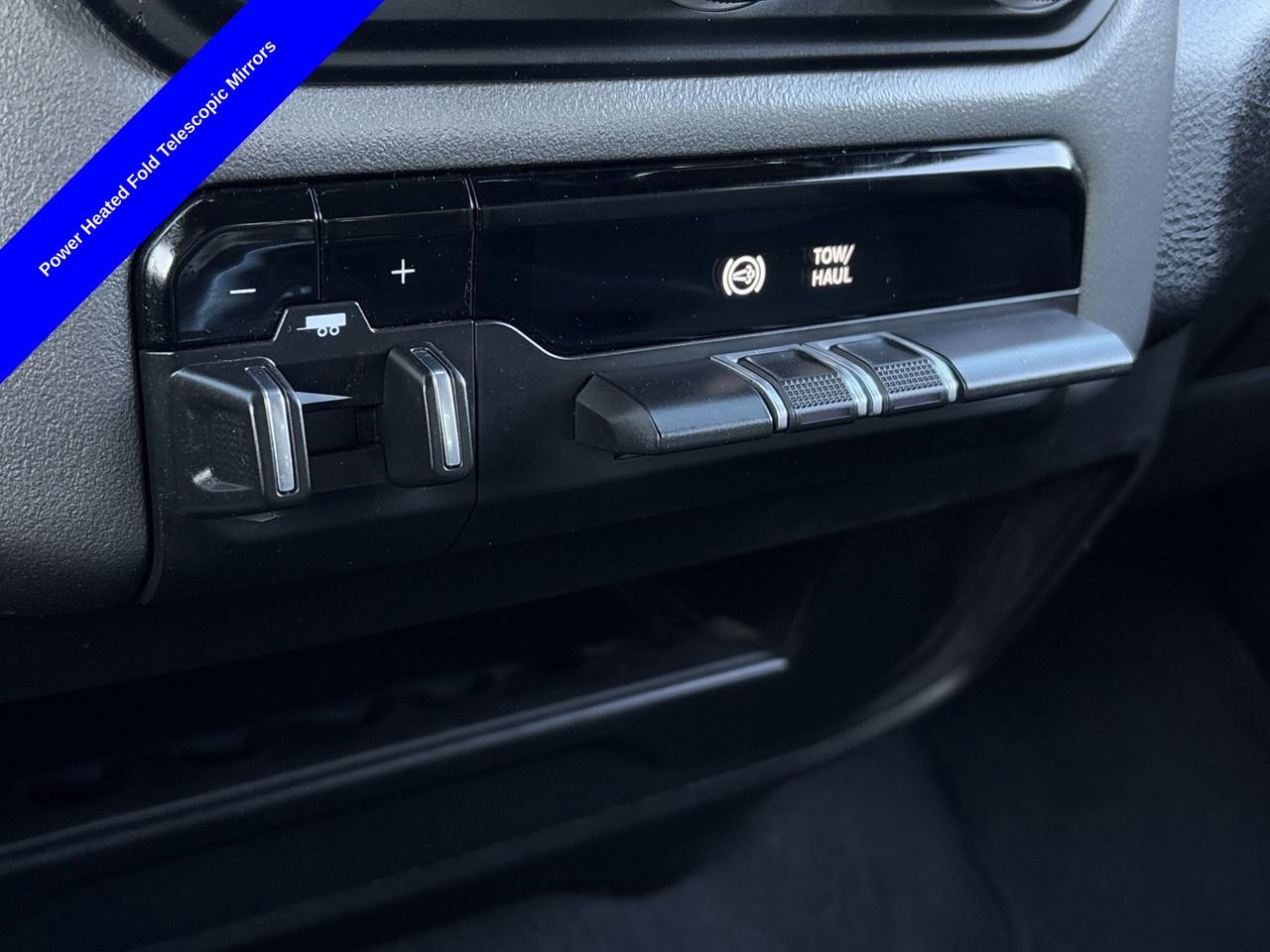 Used 2024 RAM 3500 Big Horn image 28