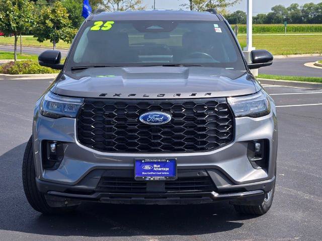 Certified 2025 Ford Explorer ST-Line AWD/4WD image 3