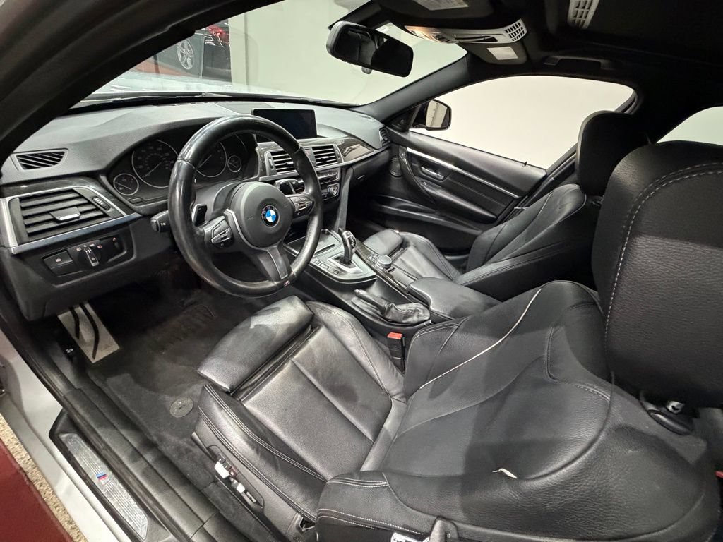 Used 2017 BMW 340i xDrive Sedan AWD/4WD image 26