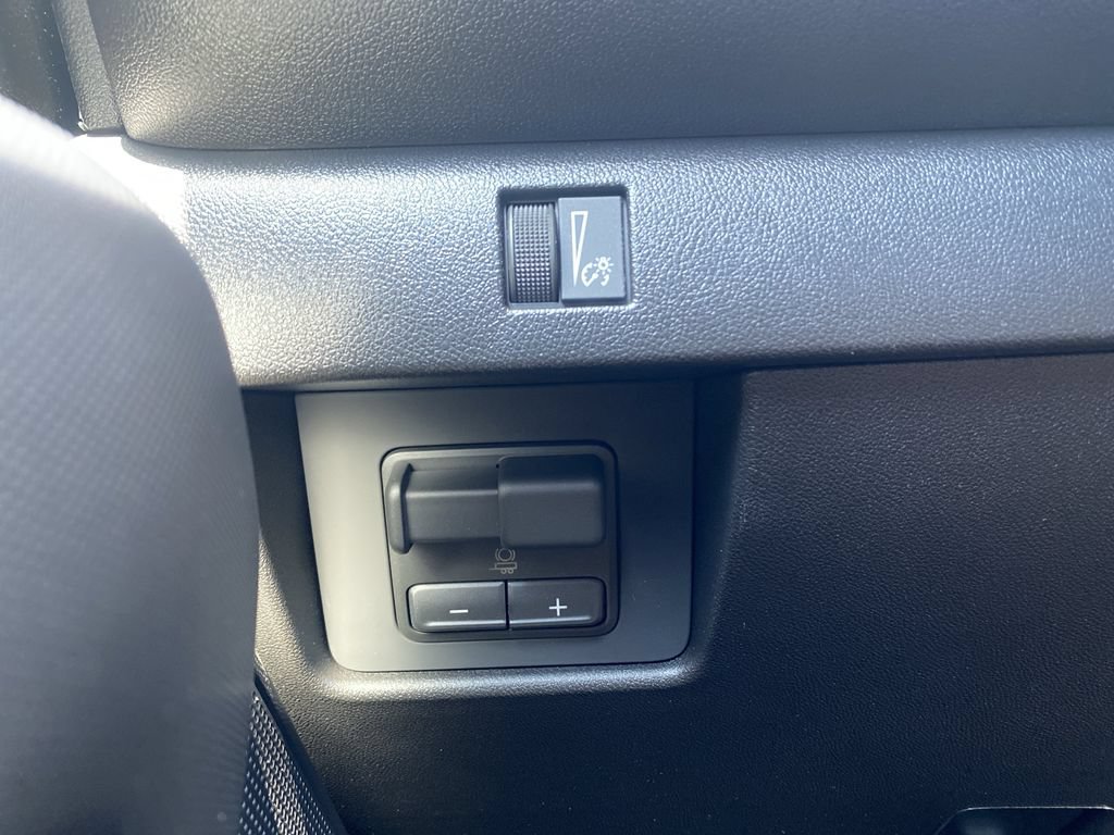 Used 2026 Chevrolet Colorado Trail Boss AWD/4WD image 25