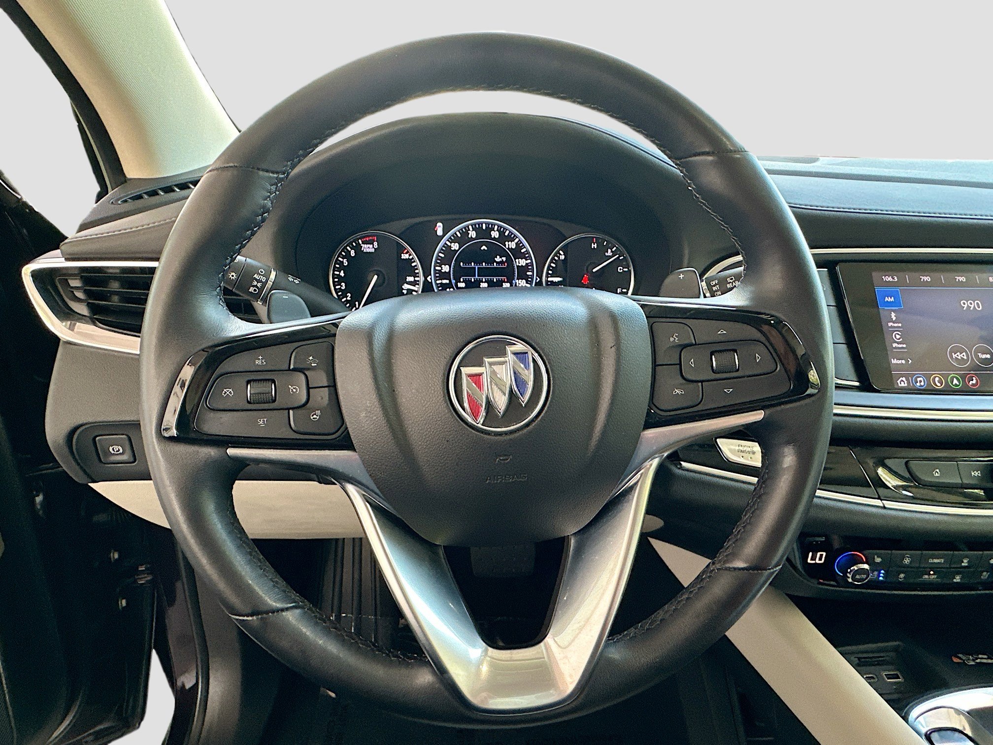 Used 2022 Buick Enclave Avenir FWD image 11