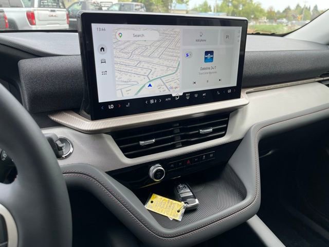 New 2026 Ford Explorer Active AWD/4WD image 9