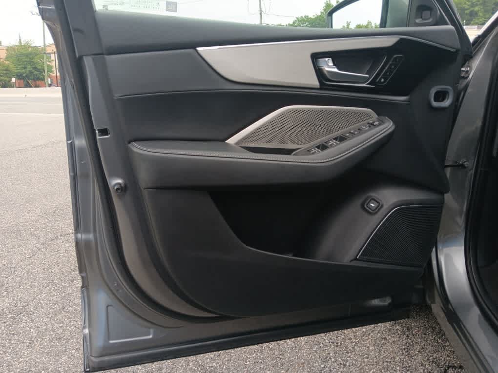 Used 2024 Acura MDX w/ Technology Package AWD/4WD image 36