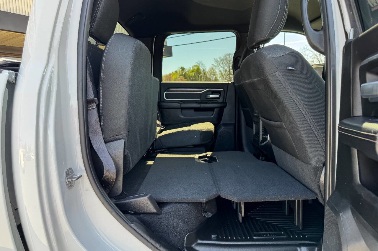 Used 2020 RAM 2500 Big Horn w/ Level 1 Equipment Group AWD/4WD image 20