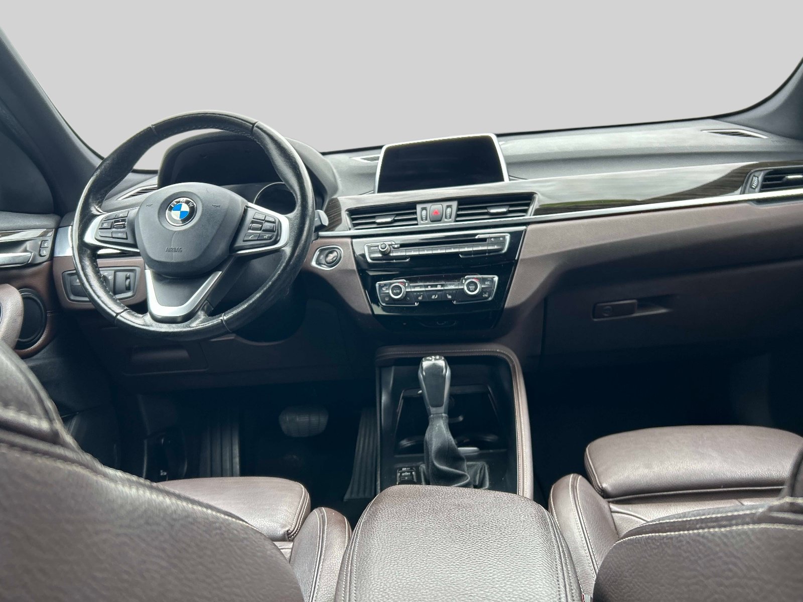 Used 2018 BMW X1 xDrive28i w/ Convenience Package AWD/4WD image 17