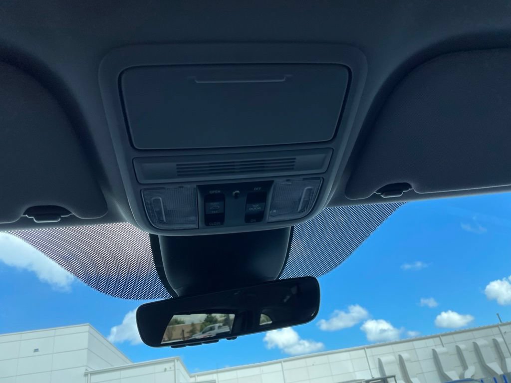 Certified 2024 Honda Odyssey EX-L image 17