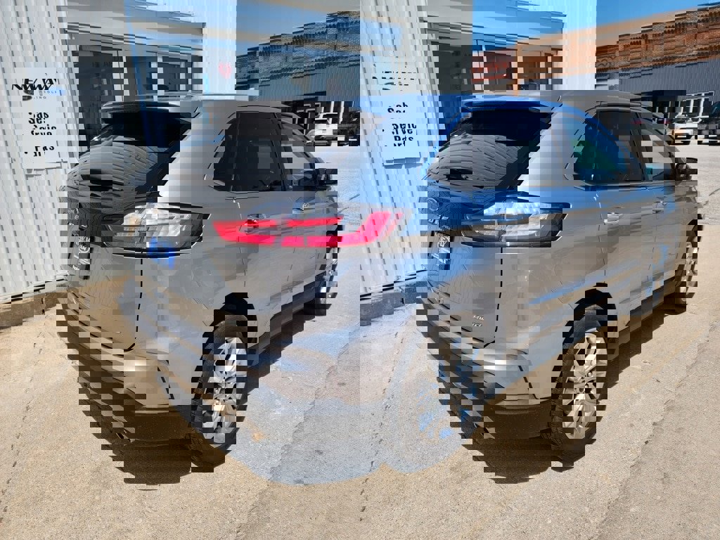 Used 2024 Ford Edge Titanium image 6