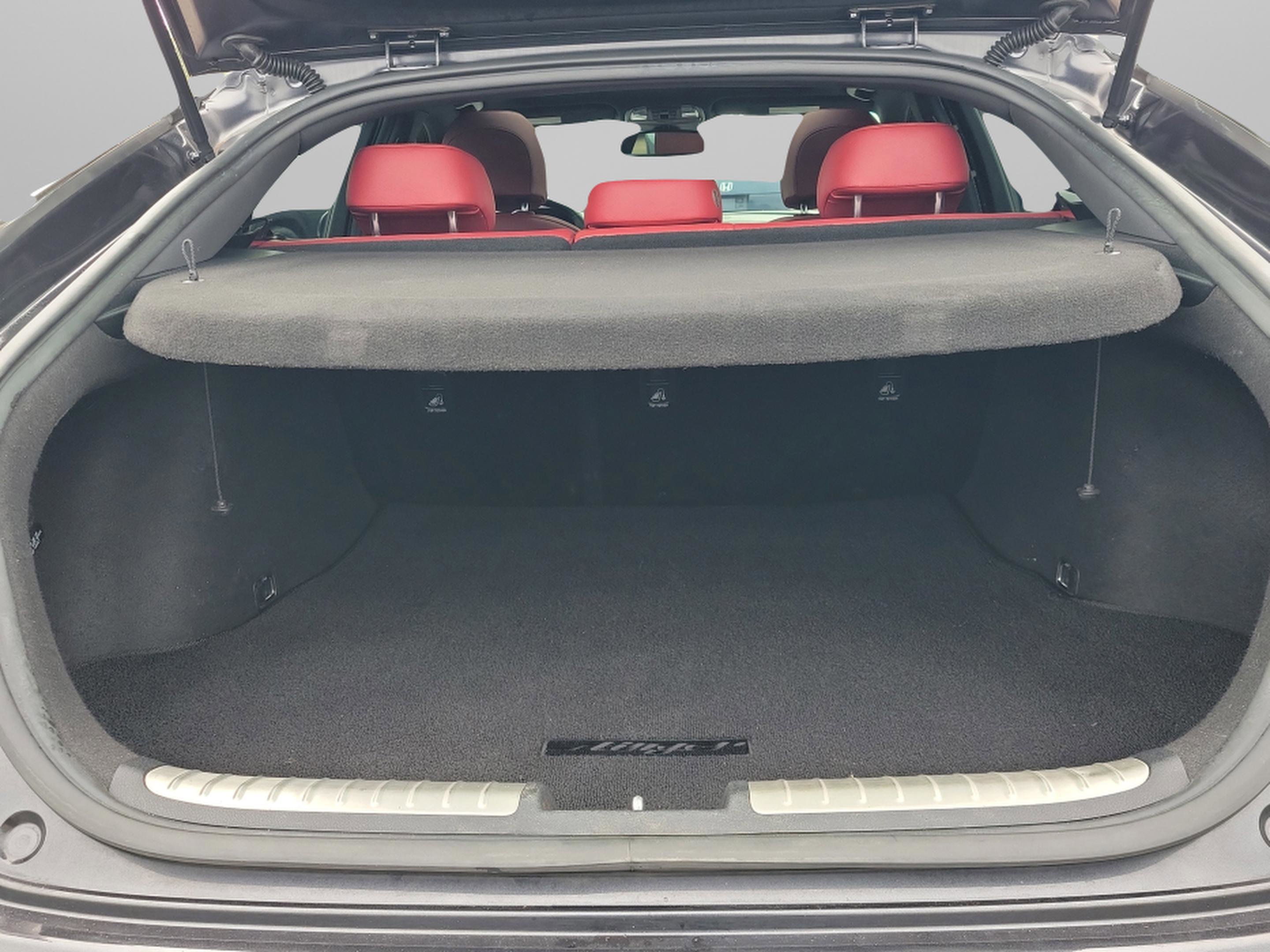 Used 2020 Kia Stinger GT-Line w/ Sun & Sound Package image 10