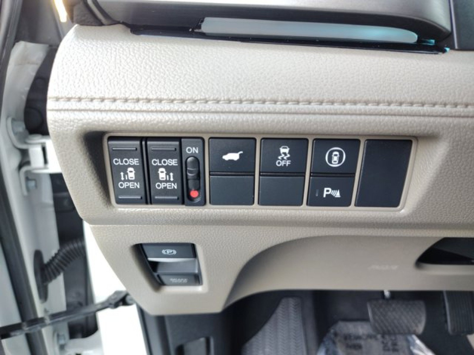 Used 2023 Honda Odyssey Touring image 28