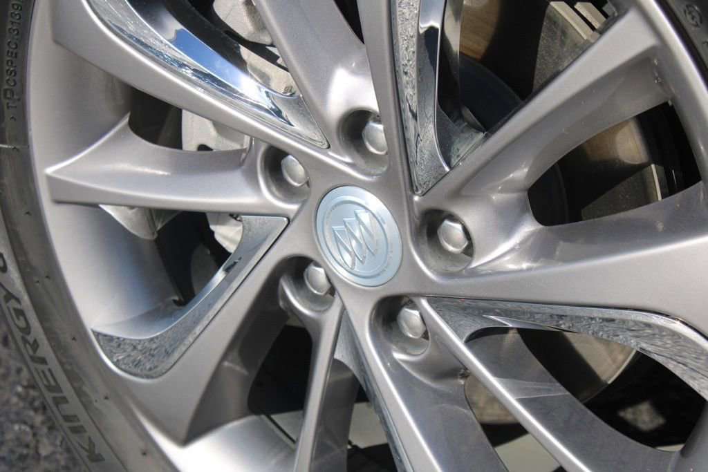 Used 2023 Buick Encore GX Essence w/ Experience Buick Package image 16