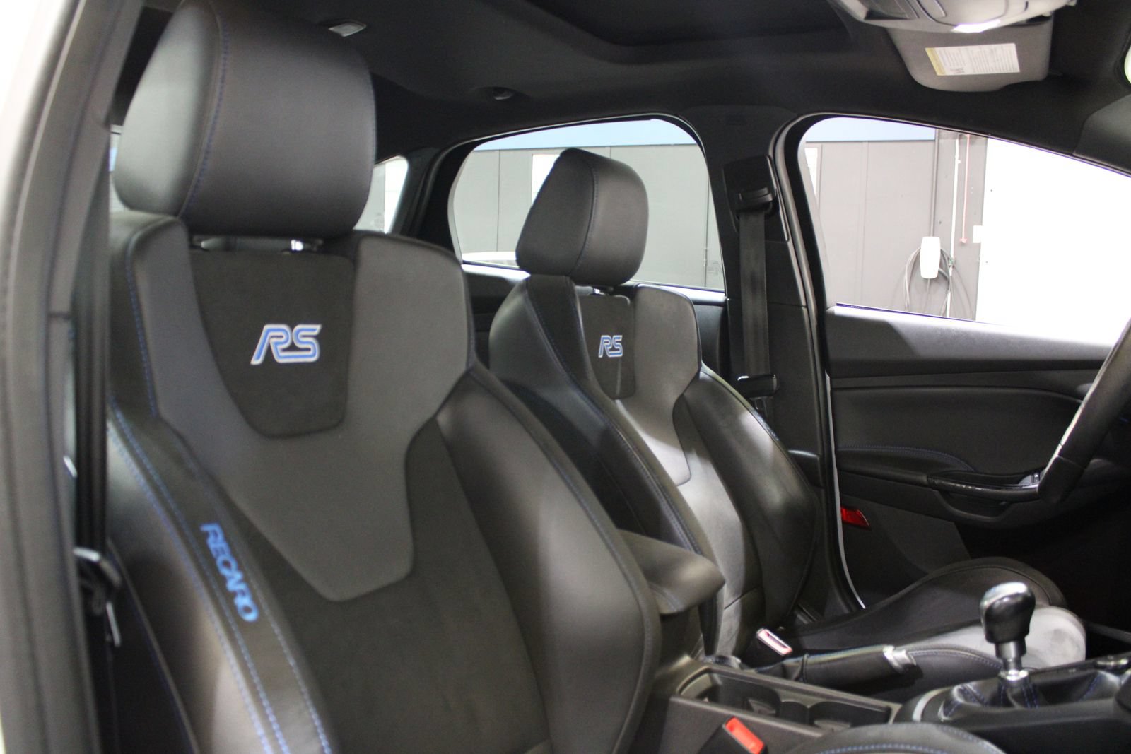 Used 2017 Ford Focus RS AWD/4WD image 19