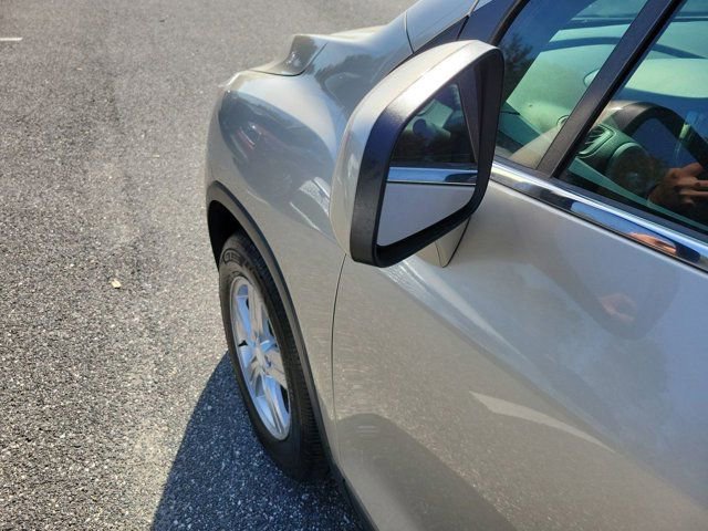 Used 2016 Chevrolet Trax LT image 18