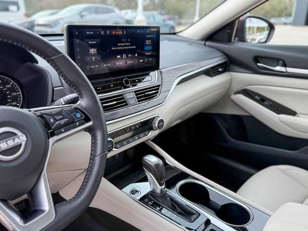 Used 2024 Nissan Altima 2.5 SL image 17