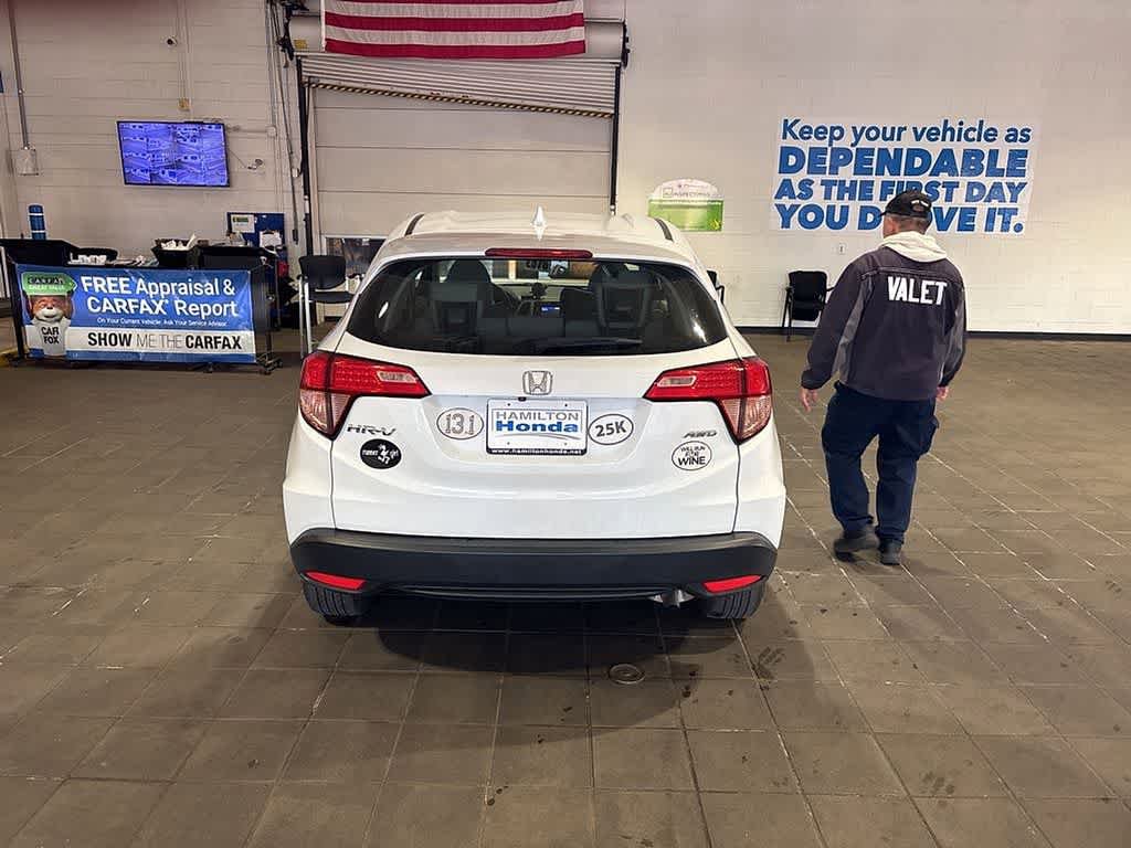 Used 2017 Honda HR-V LX image 6
