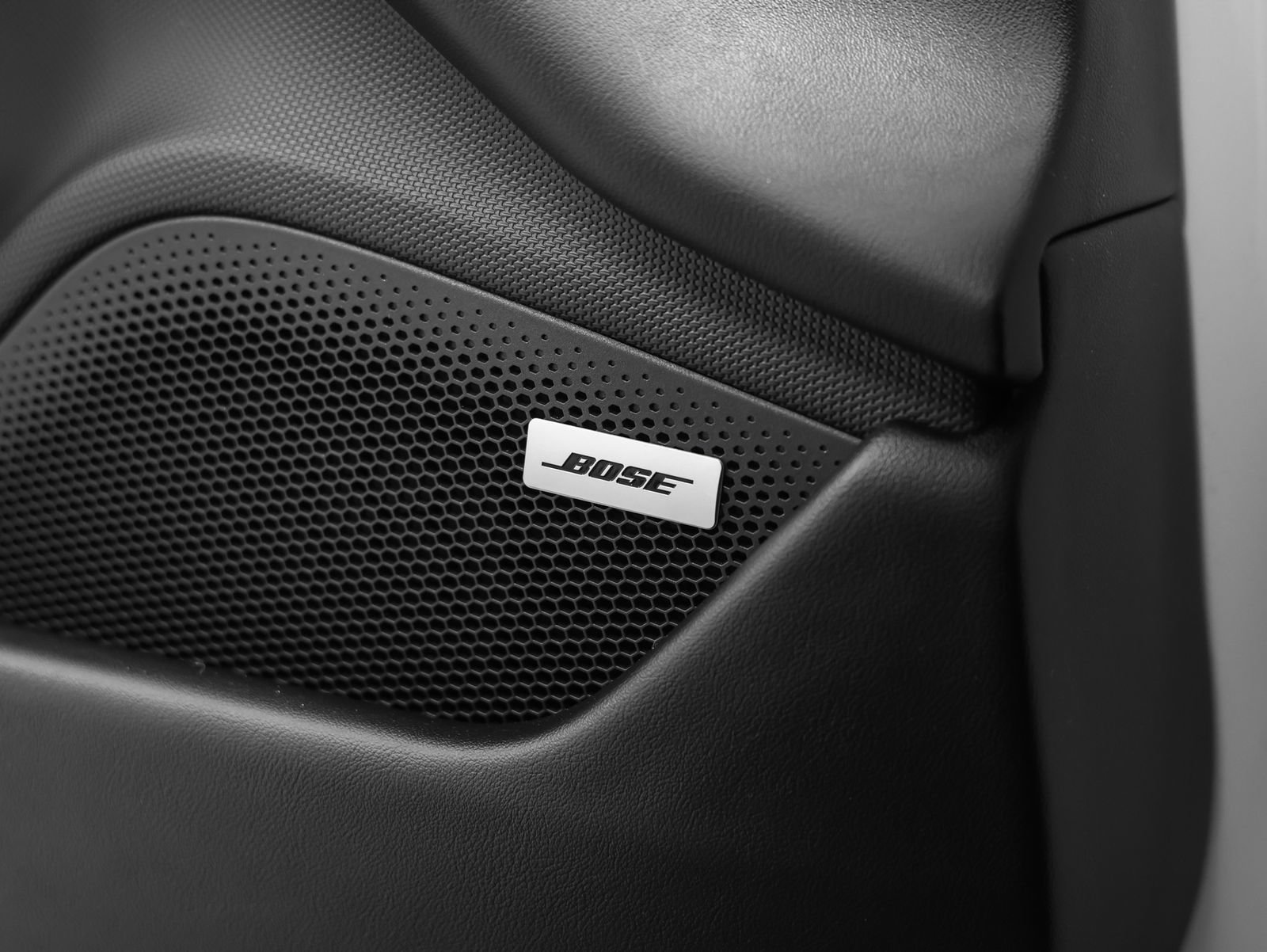 Certified 2021 Porsche Taycan 4S image 40