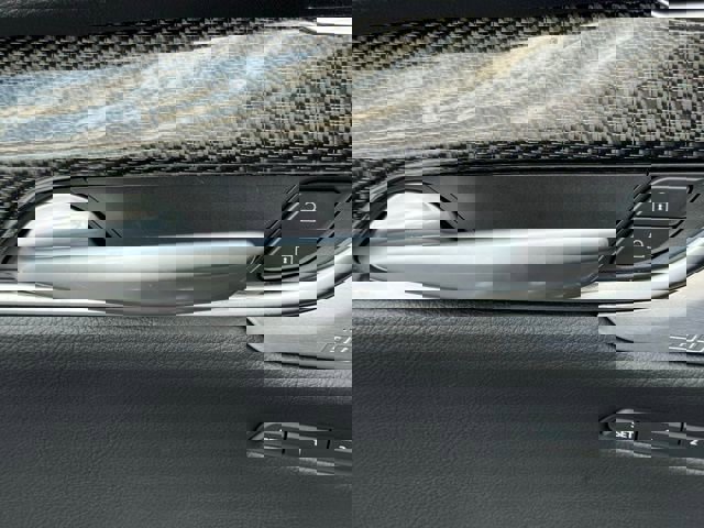 New 2025 Cadillac XT5 Sportv w/ Technology Package AWD/4WD image 17