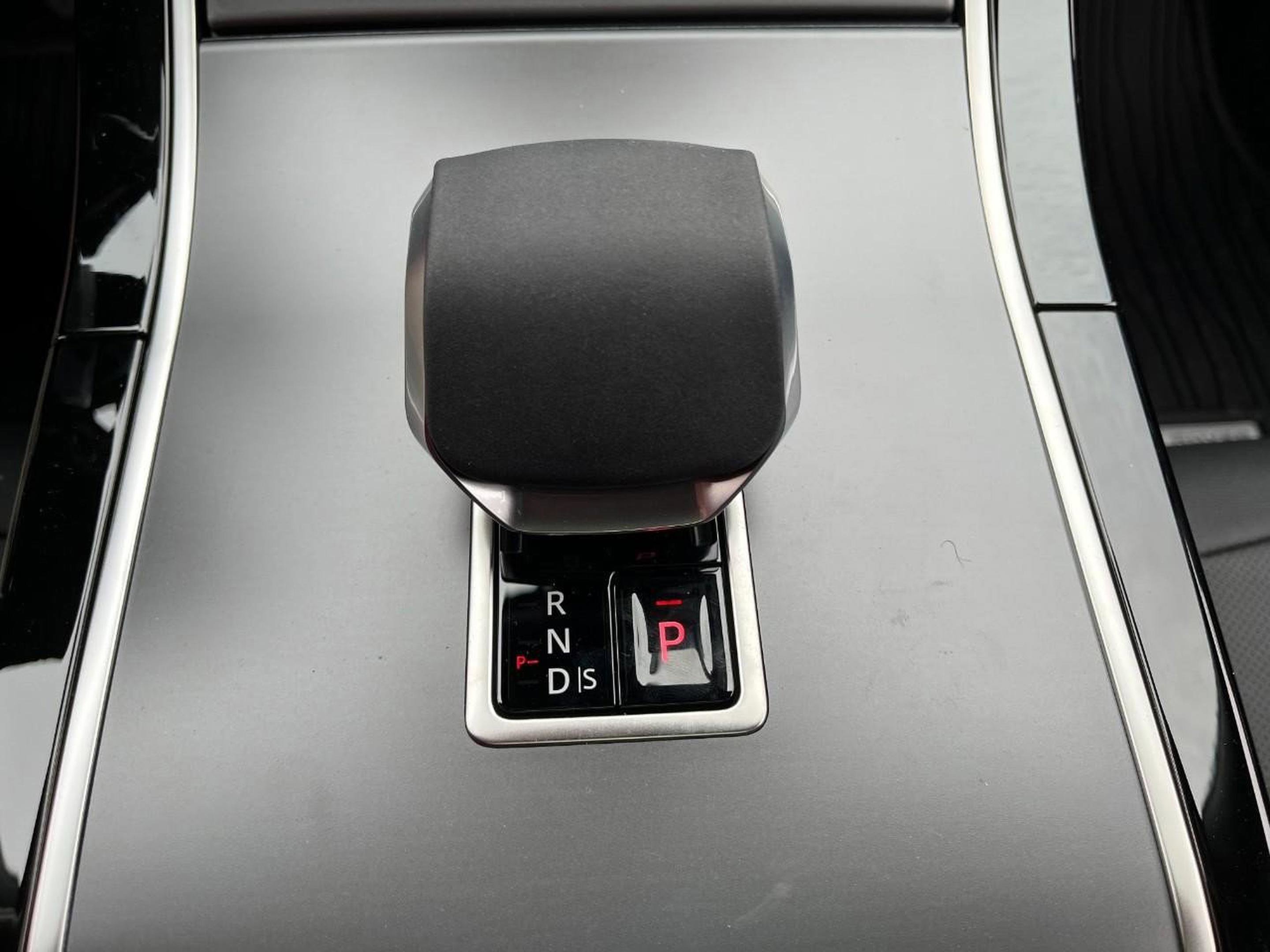 Used 2026 Land Rover Range Rover Evoque S image 28