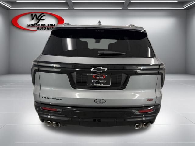 New 2026 Chevrolet Traverse RS w/ LPO, Floor Liner Package FWD image 7