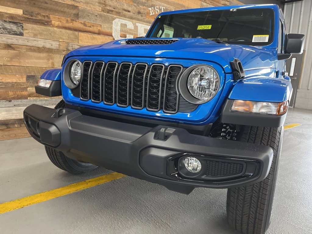 New 2026 Jeep Gladiator Sport image 11