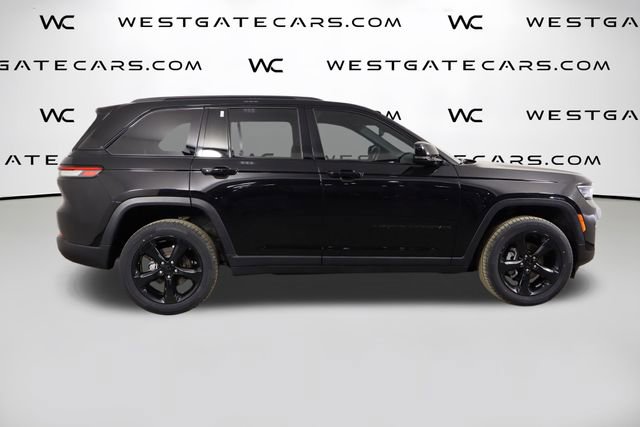 Used 2022 Jeep Grand Cherokee Altitude image 41