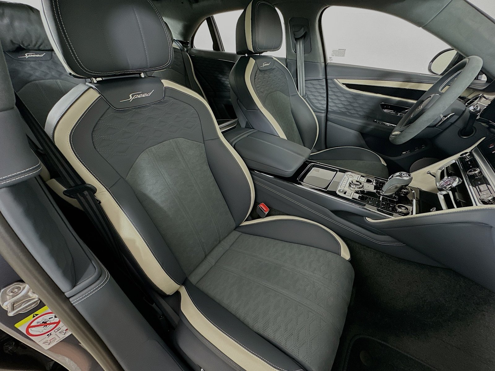 New 2026 Bentley Flying Spur Plug-In Hybrid AWD/4WD image 50