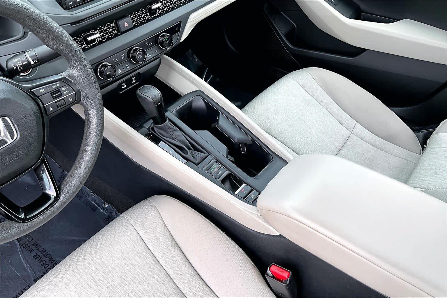 Used 2024 Honda Accord EX image 16