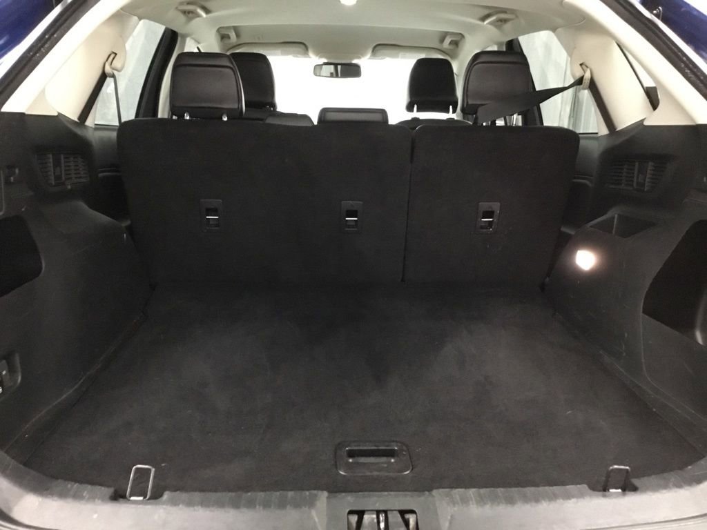Used 2023 Ford Edge SEL image 16