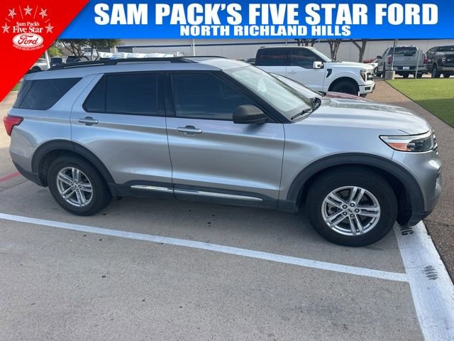 Used 2020 Ford Explorer XLT image 4
