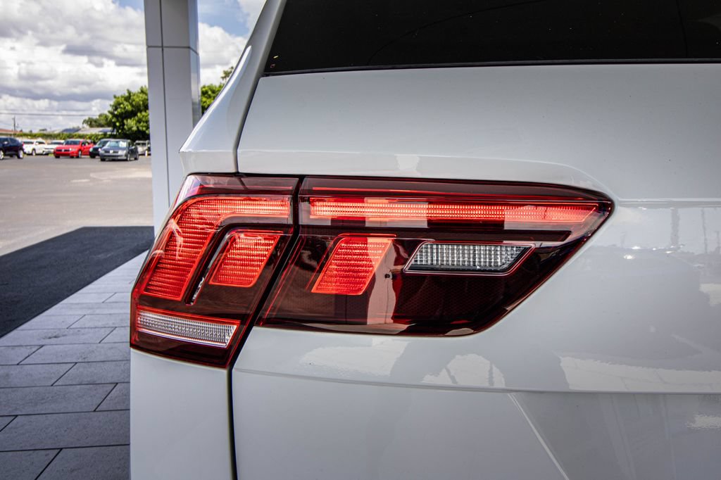 Certified 2024 Volkswagen Tiguan S FWD image 14