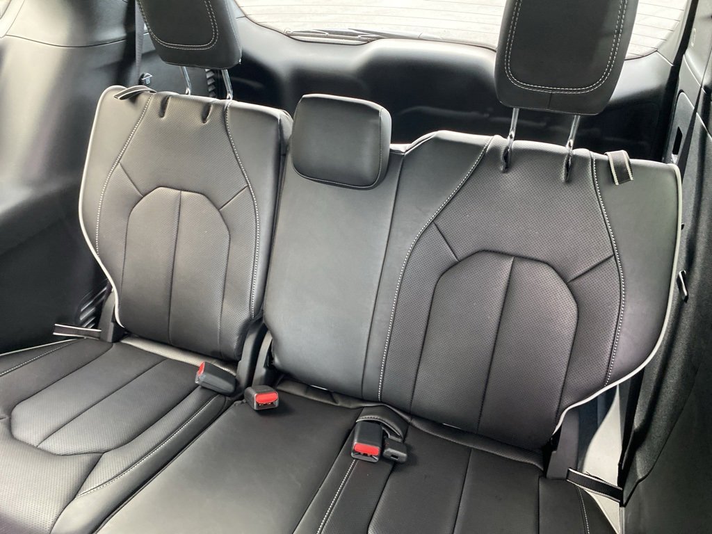 New 2026 Chrysler Pacifica Limited w/ S Appearance Package image 17