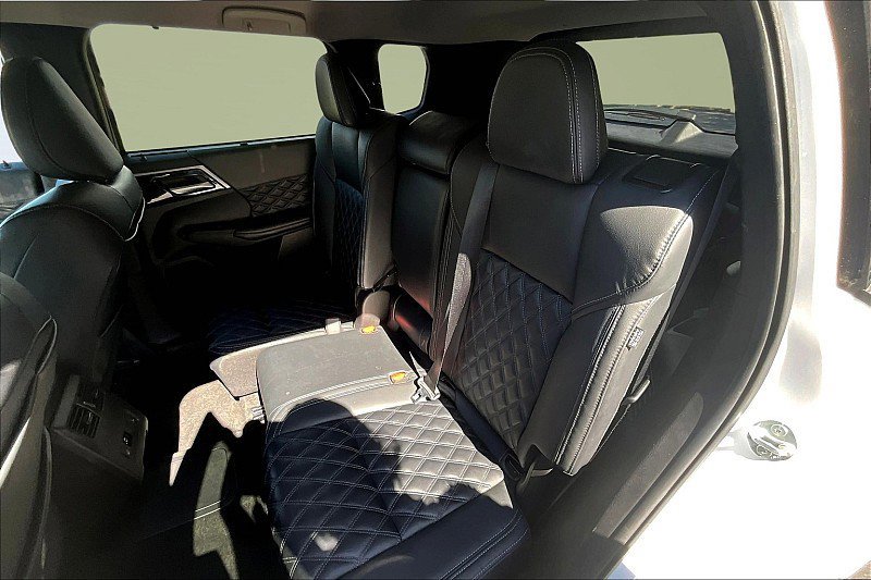 Used 2023 Mitsubishi Outlander SEL image 24