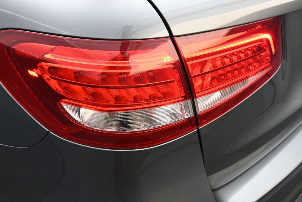 Used 2017 Mercedes-Benz GLC 300 4MATIC image 27