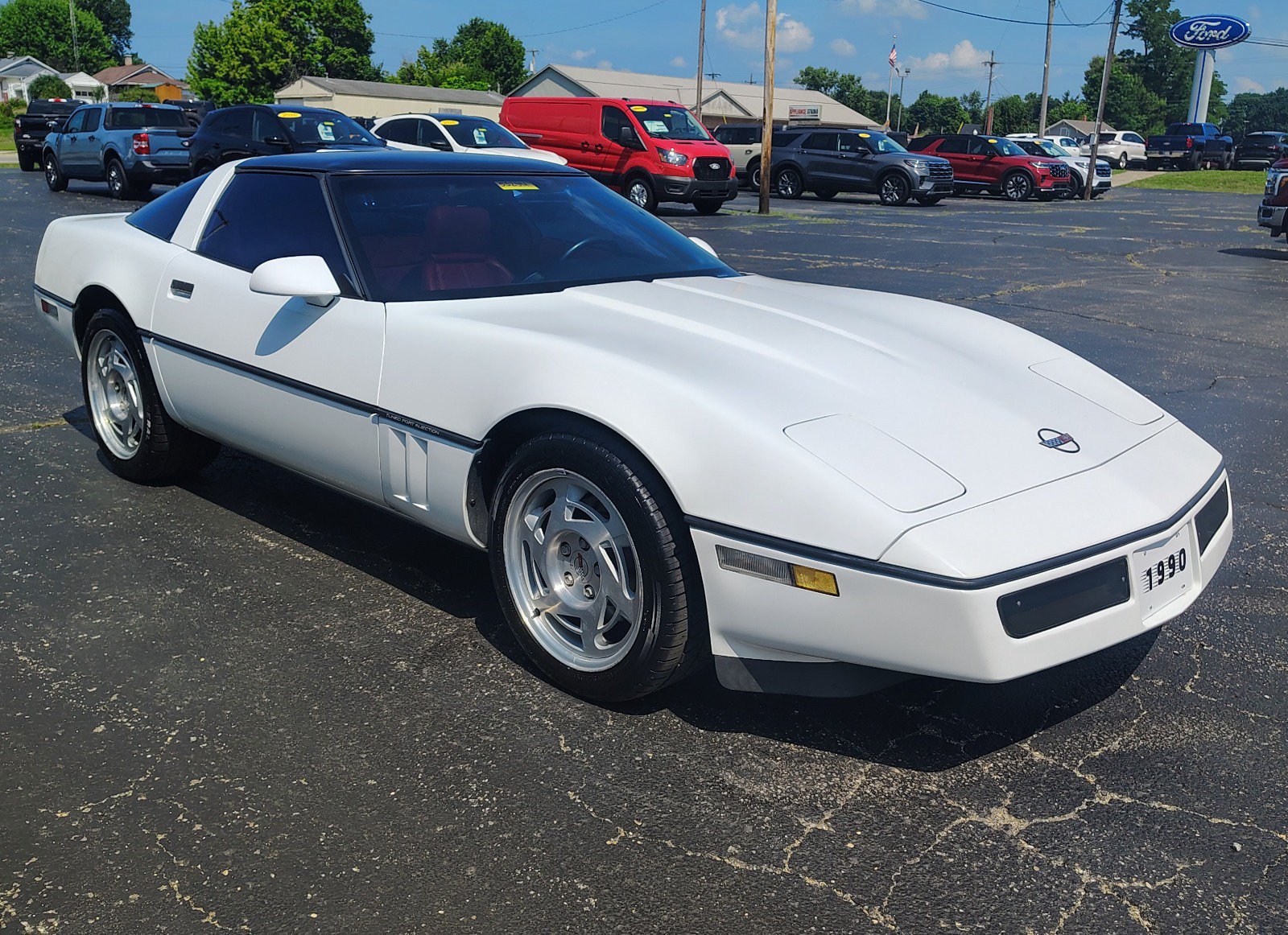 Used 1990 Chevrolet Corvette Coupe RWD image 3