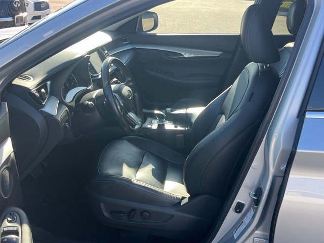 Certified 2019 INFINITI QX50 Essential w/ Cargo Package FWD image 8