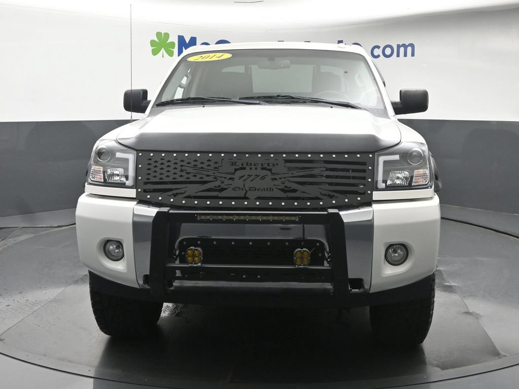 Used 2014 Nissan Titan SV w/ SV Value Truck Package AWD/4WD image 6