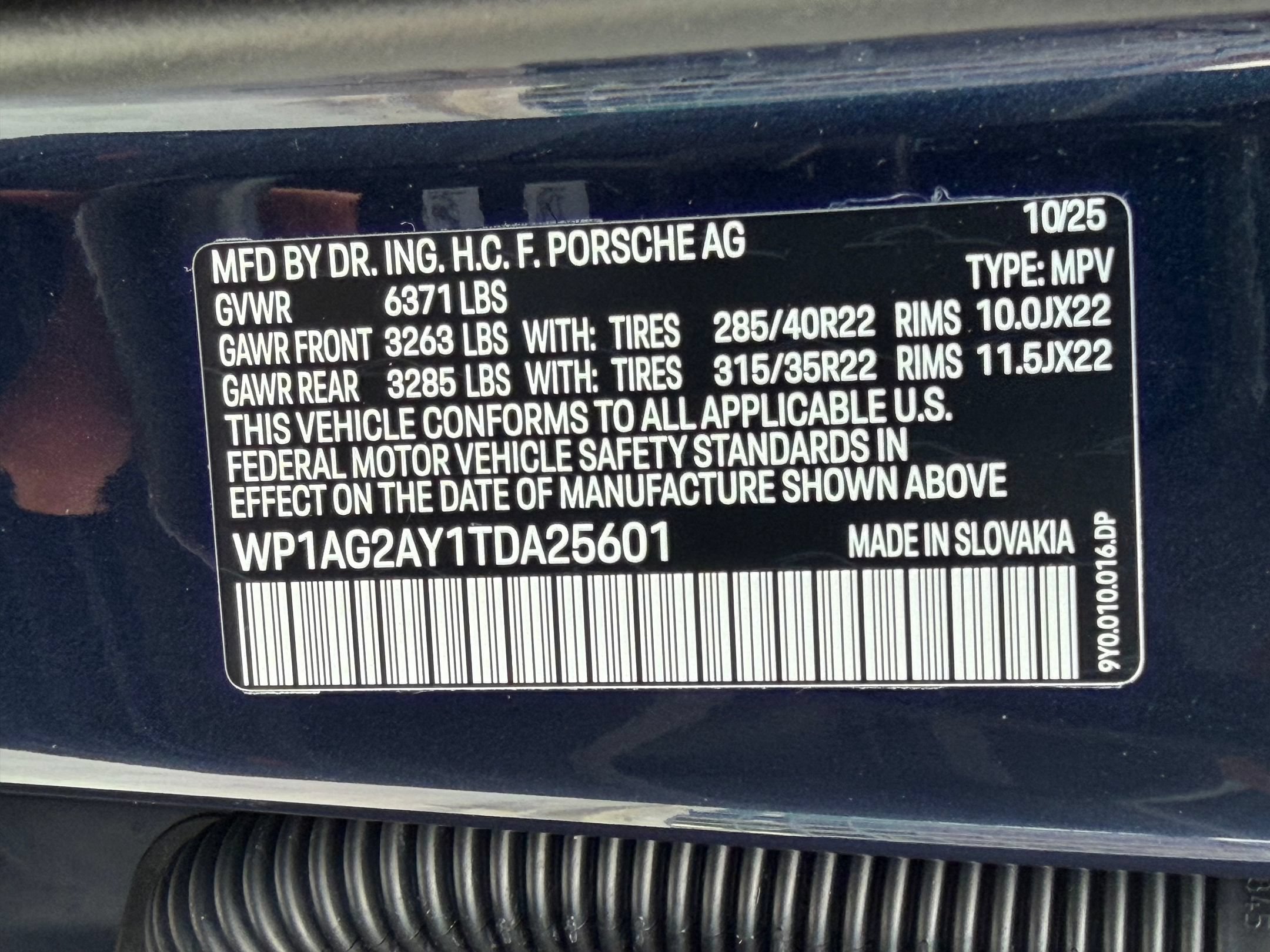 Certified 2026 Porsche Cayenne GTS AWD/4WD image 24