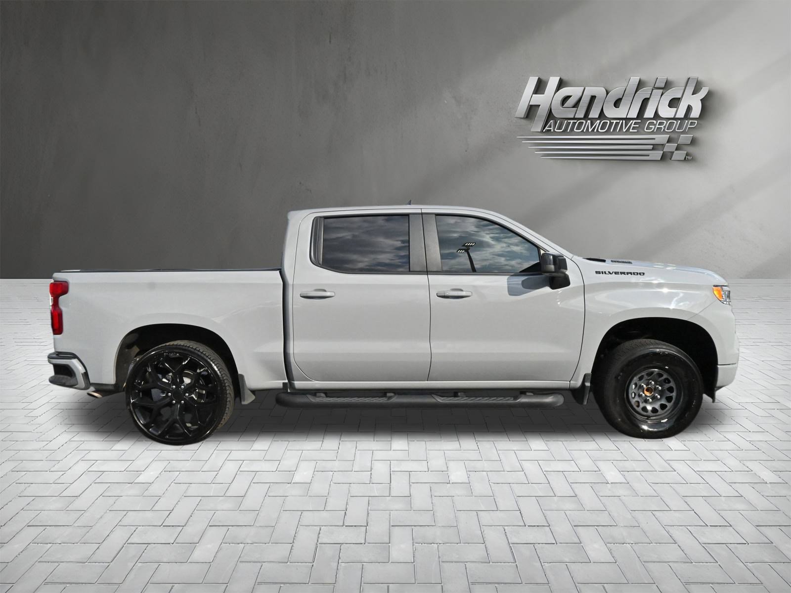 Used 2024 Chevrolet Silverado 1500 RST w/ Protection Package image 8