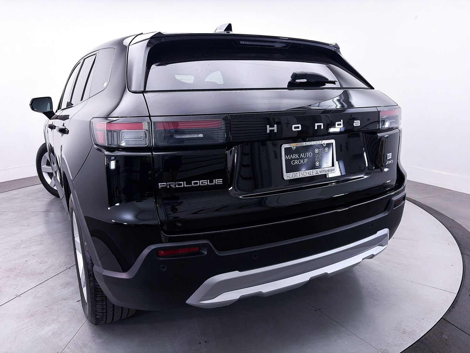Used 2024 Honda Prologue EX image 4