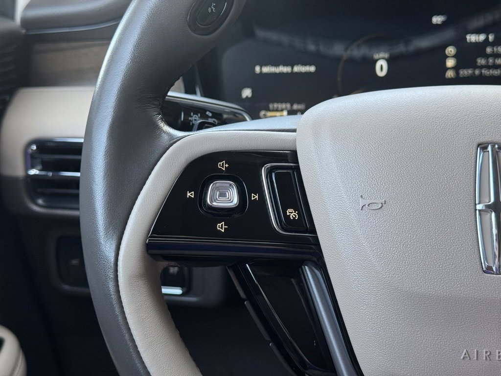 Used 2022 Lincoln Corsair Reserve w/ Equipment Group 201A image 19