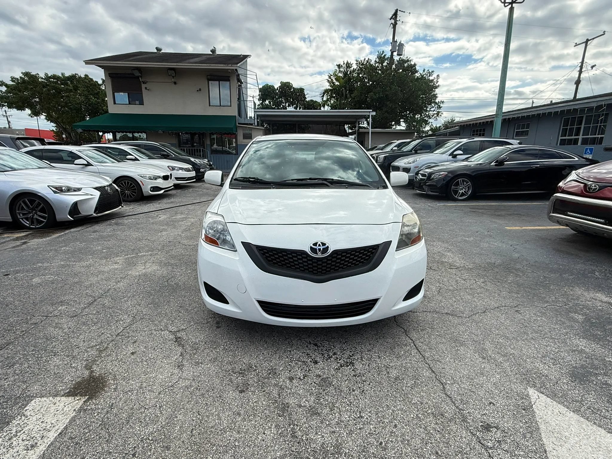 Used 2011 Toyota Yaris Sedan w/ PWR Pkg w/Steel Wheels FWD image 8