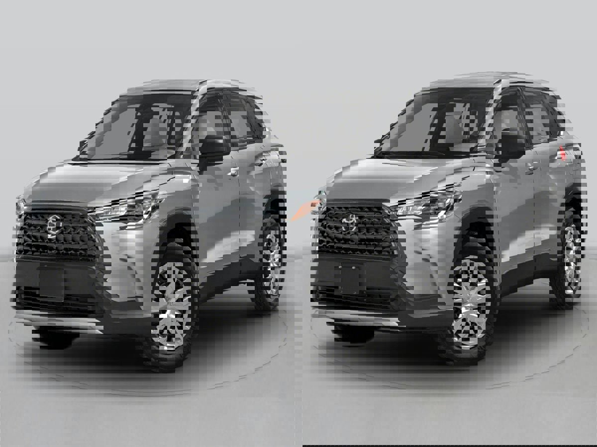 Used 2022 Toyota Corolla Cross LE image 1
