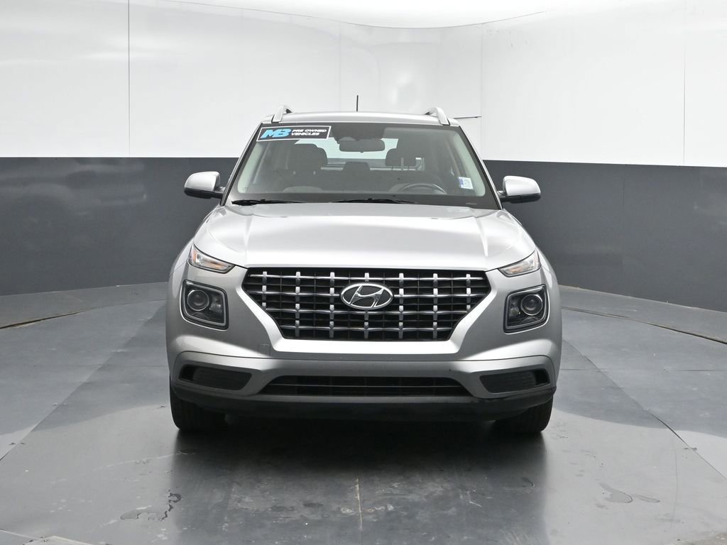 Used 2023 Hyundai Venue SEL FWD image 8