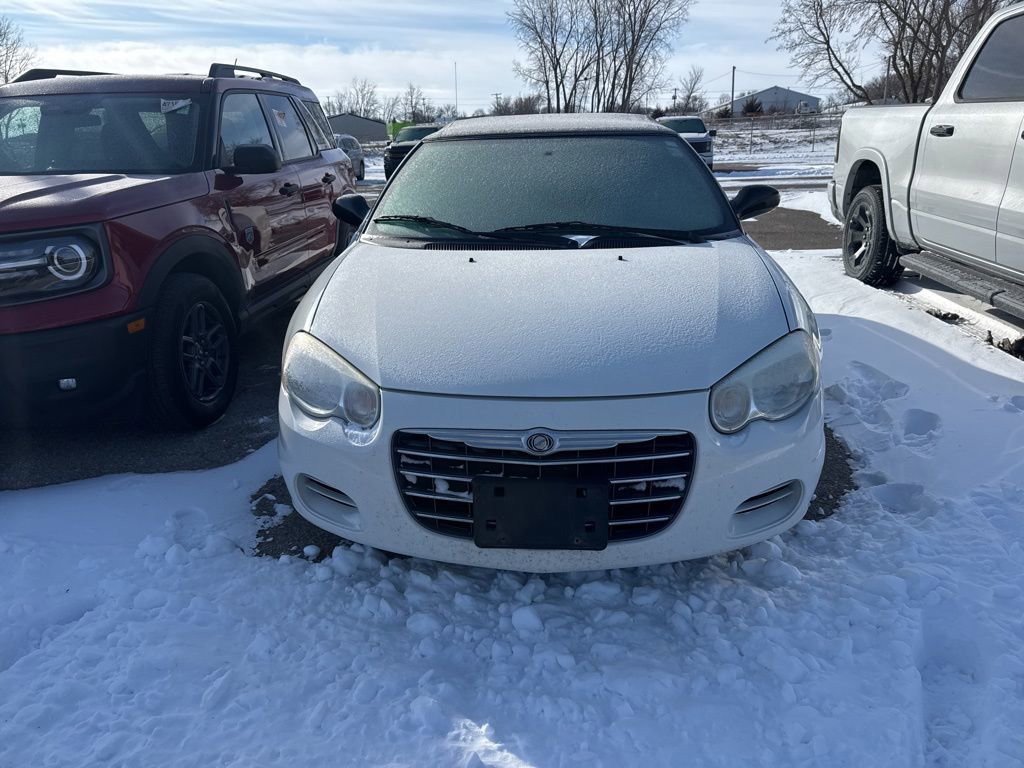Used 2004 Chrysler Sebring GTC image 2