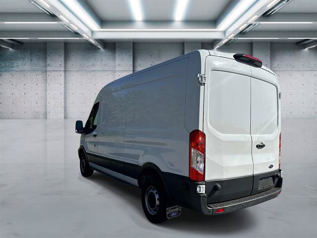 Used 2018 Ford Transit 250 148 Medium Roof RWD image 26