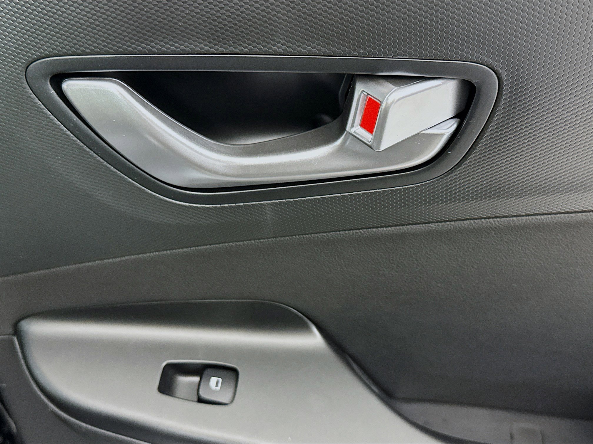 Used 2023 Hyundai Kona Limited image 30