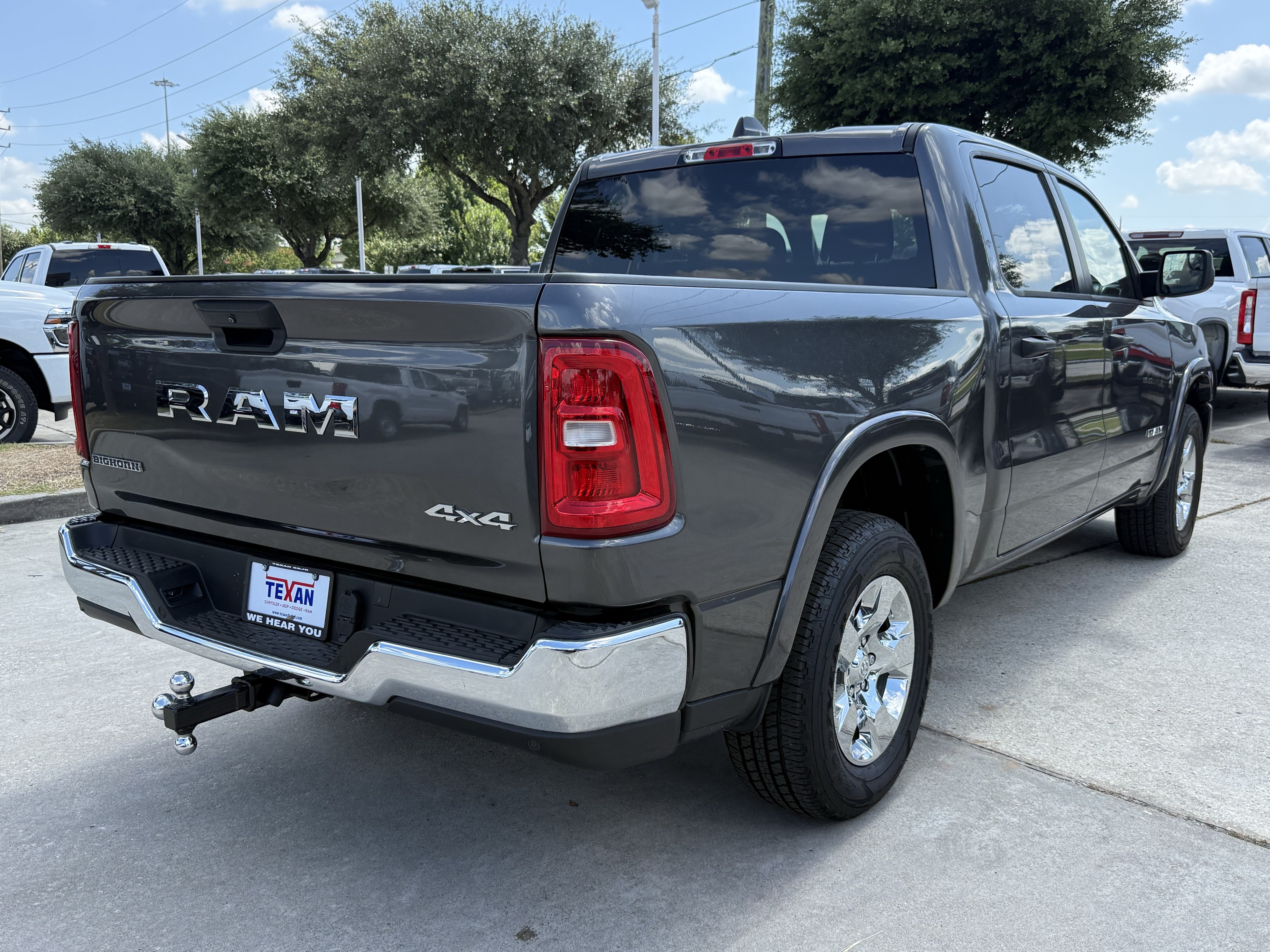 Used 2025 RAM 1500 Big Horn AWD/4WD image 6