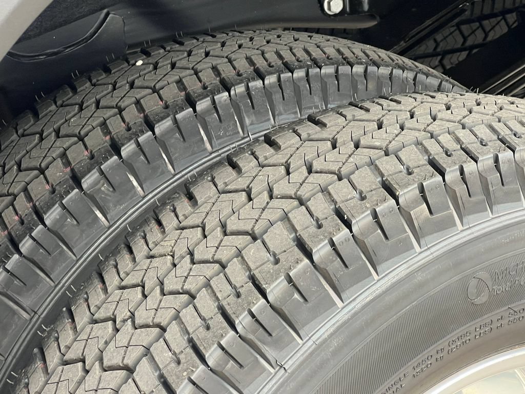 New 2026 GMC Sierra 3500 Denali Ultimate AWD/4WD image 8
