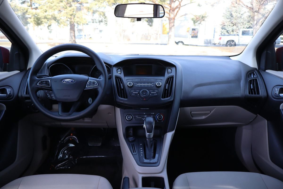 Used 2018 Ford Focus SE image 16