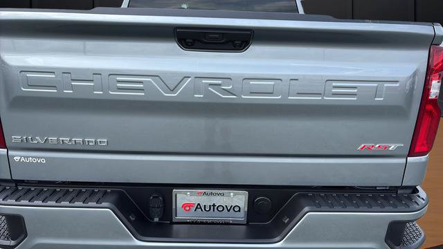 Used 2026 Chevrolet Silverado 1500 RST w/ RST Select Package AWD/4WD image 12